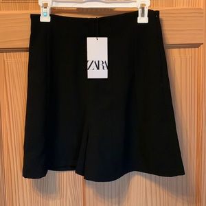 NWT ZARA Black dress shorts